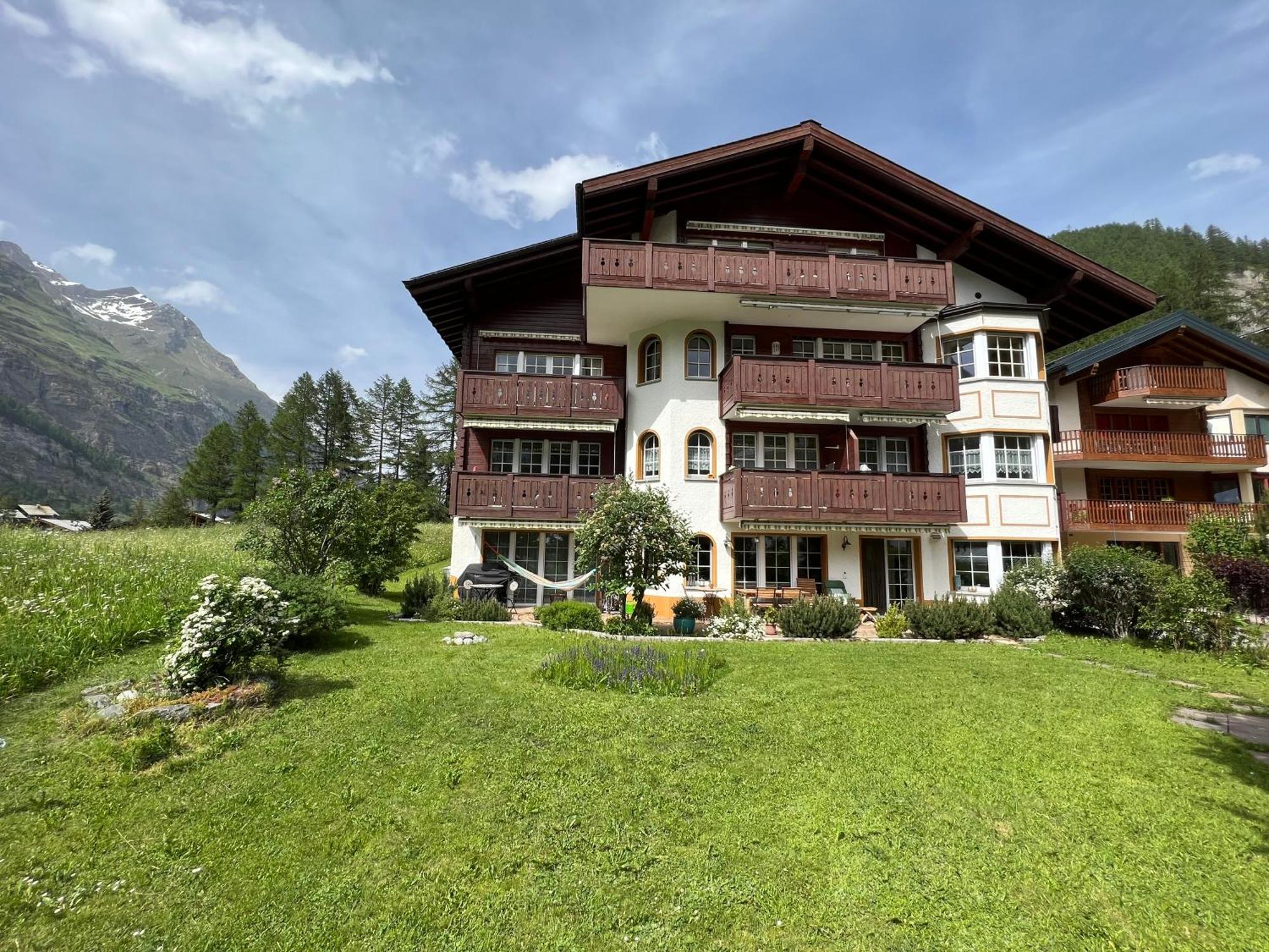 Haus Vira Apartment Zermatt Exterior photo